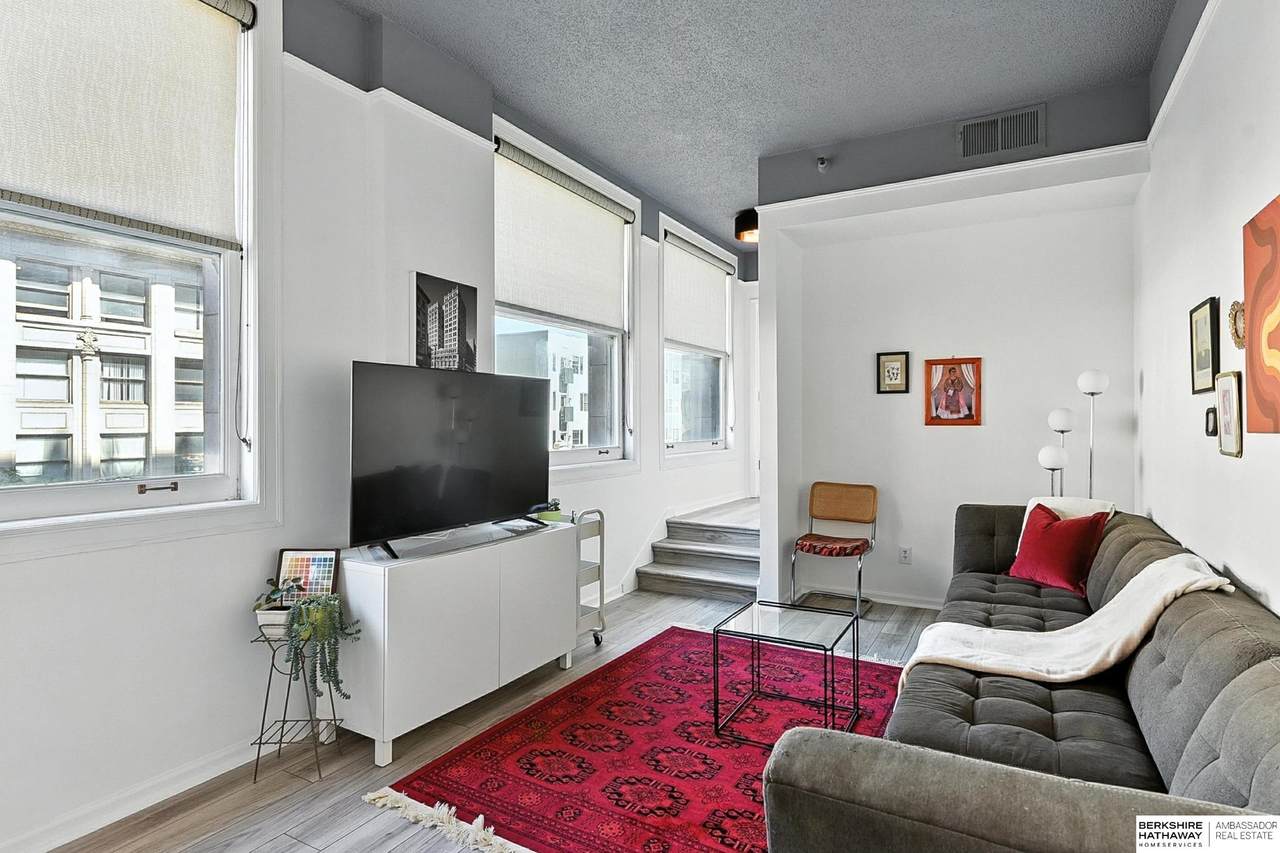 300 16th Street - Photo 1