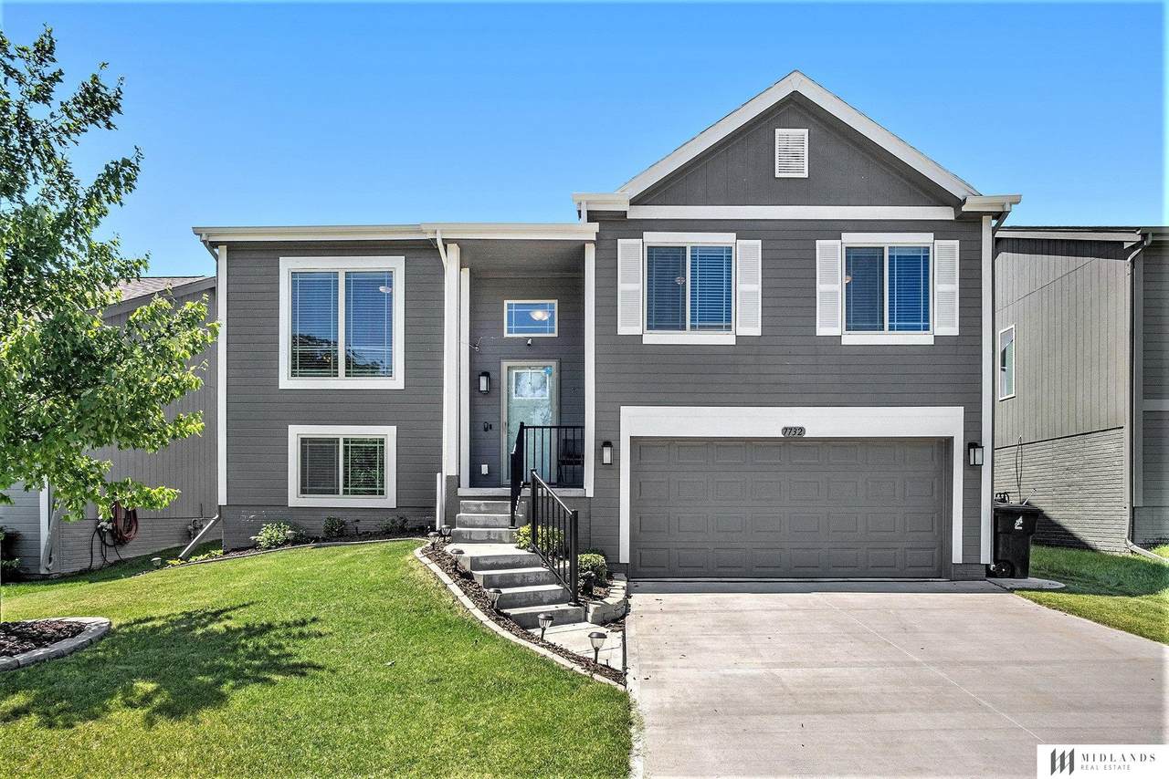 7732 87th Street - Photo 1
