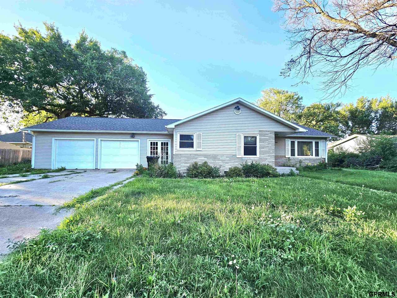 208 4th Street - Photo 1