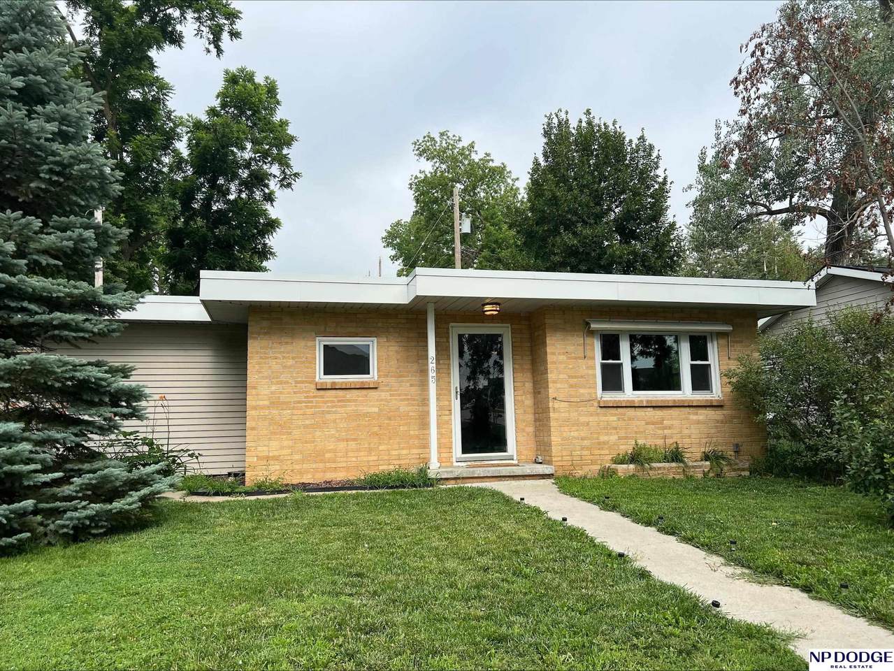 265 25 Street - Photo 1