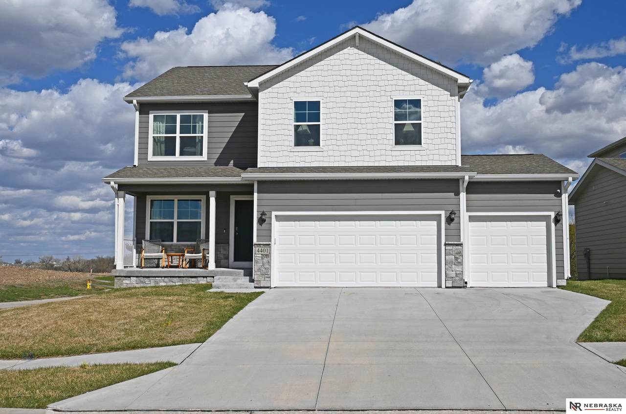 4401 Leawood Drive - Photo 1
