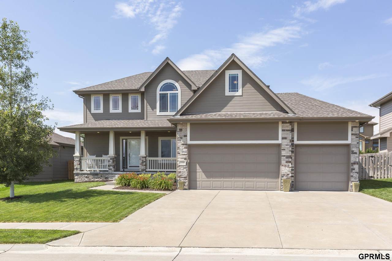 19308 Robin Drive - Photo 1