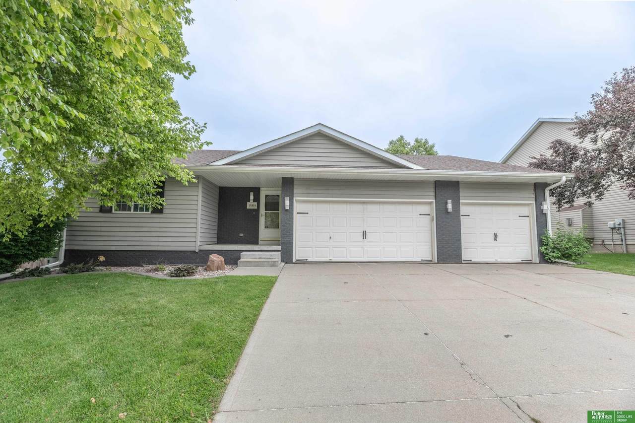 15818 Timberlane Drive - Photo 1