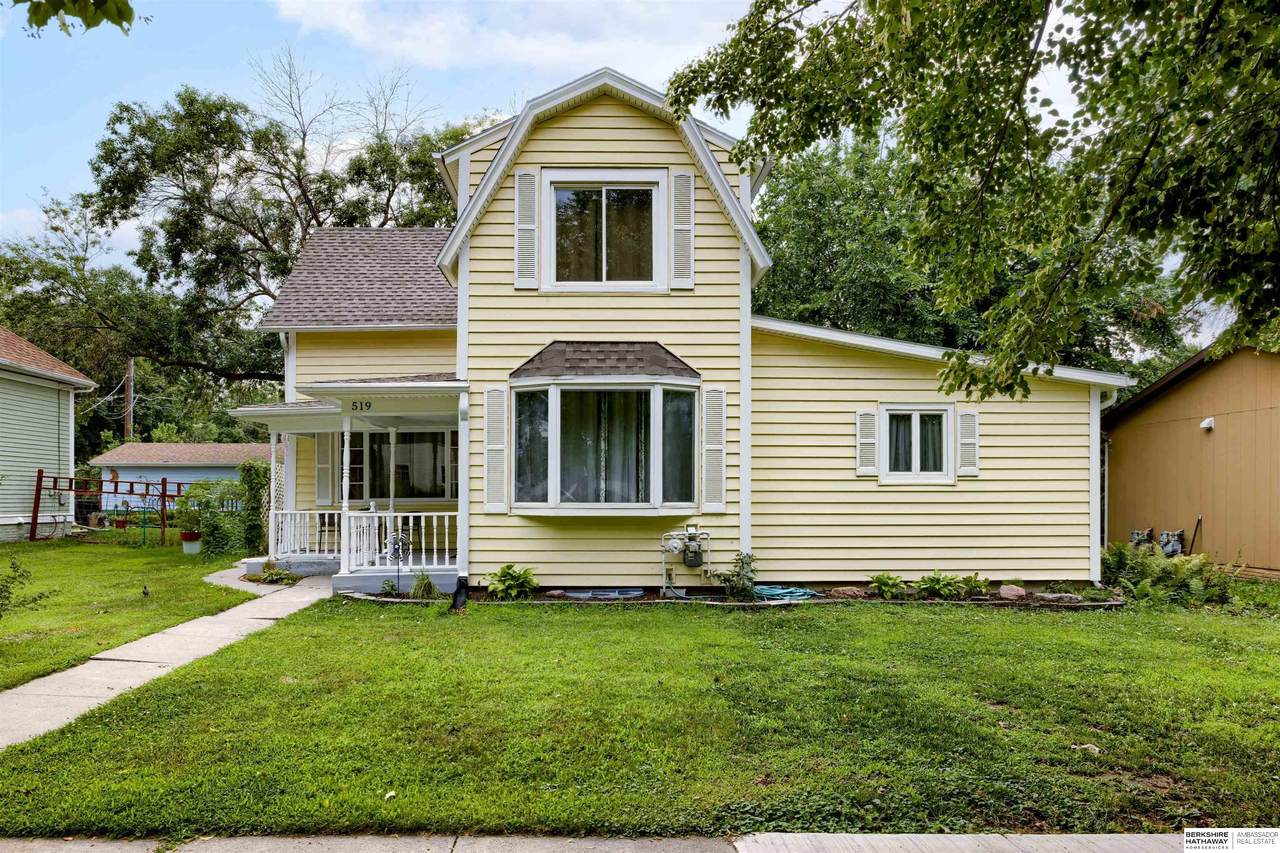 519 3rd Street - Photo 1