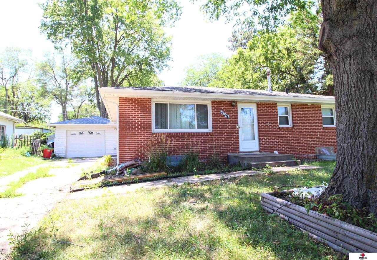 6927 Holdrege Street - Photo 1