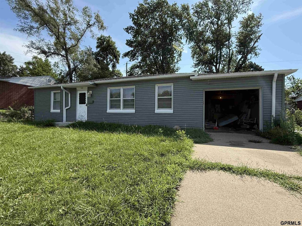 521 69Th Street - Photo 1