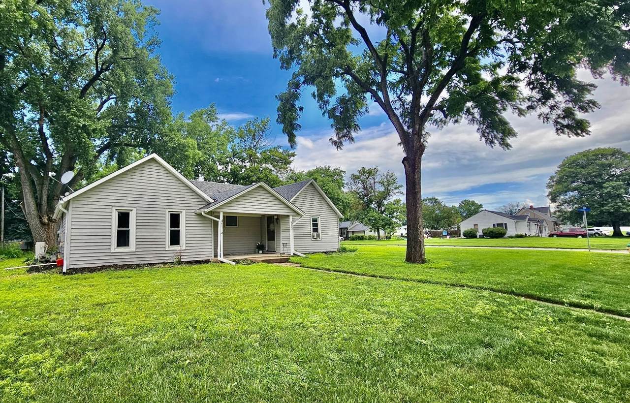 451-453 10th Street - Photo 1