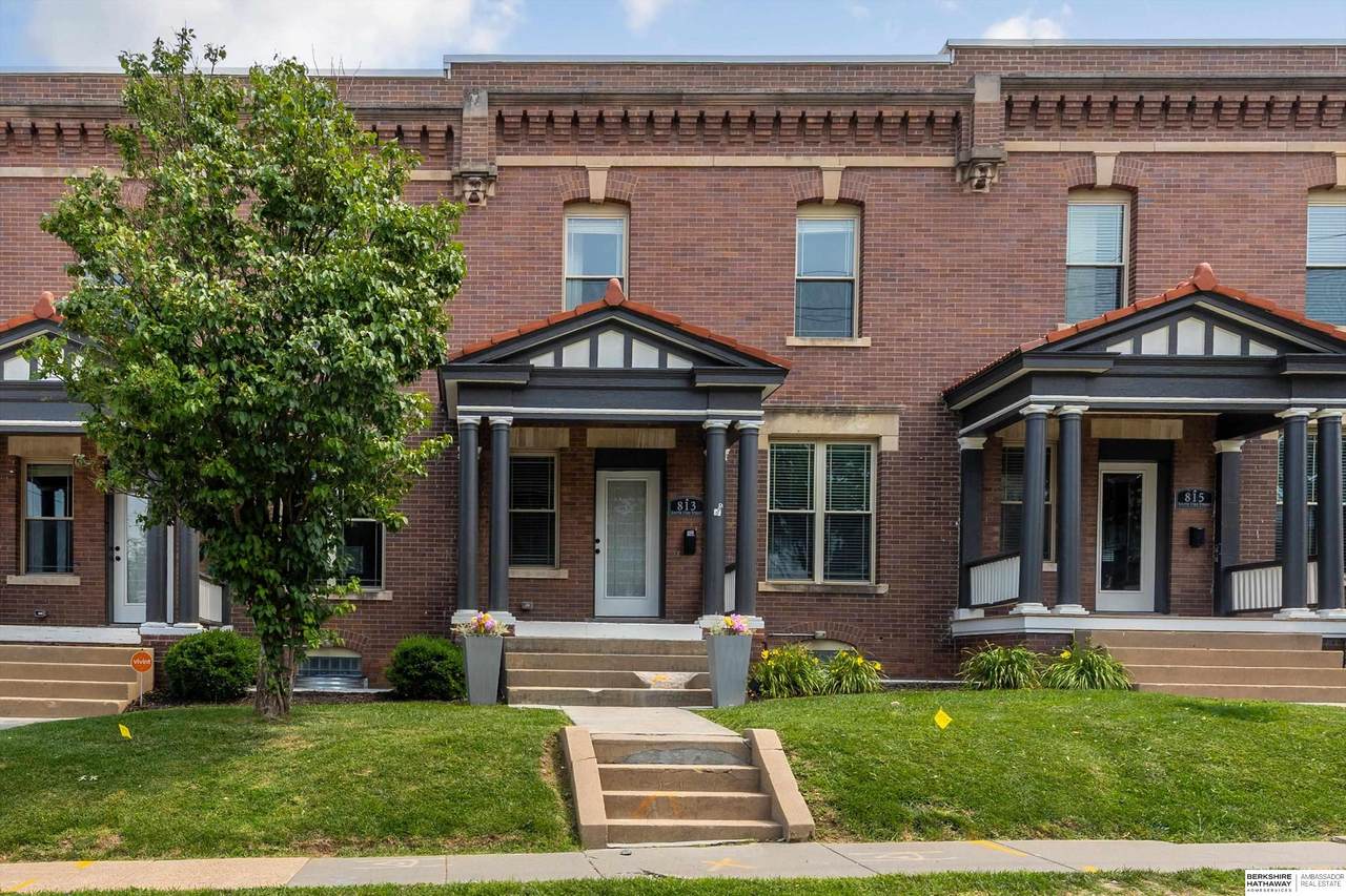 813 33rd Street - Photo 1