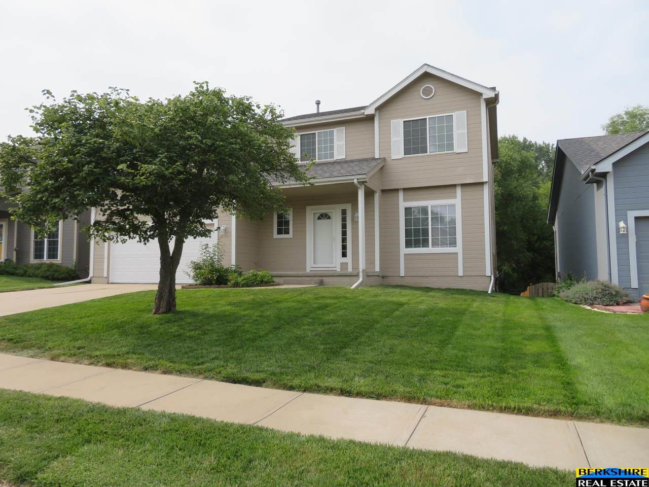 15218 Fowler Avenue - Photo 1