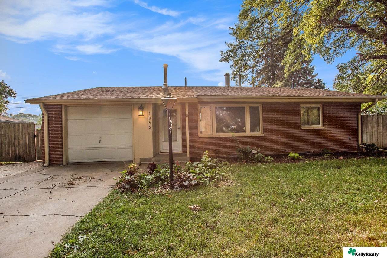 1850 Bermuda Drive - Photo 1