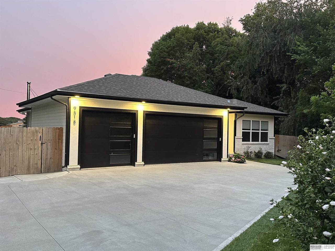 9518 Sterling Circle - Photo 1