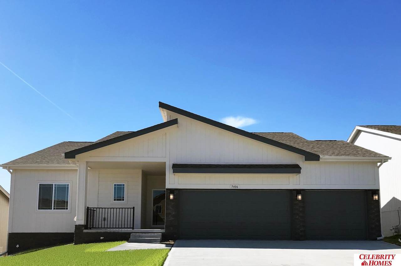 19813 Greenleaf Street - Photo 1