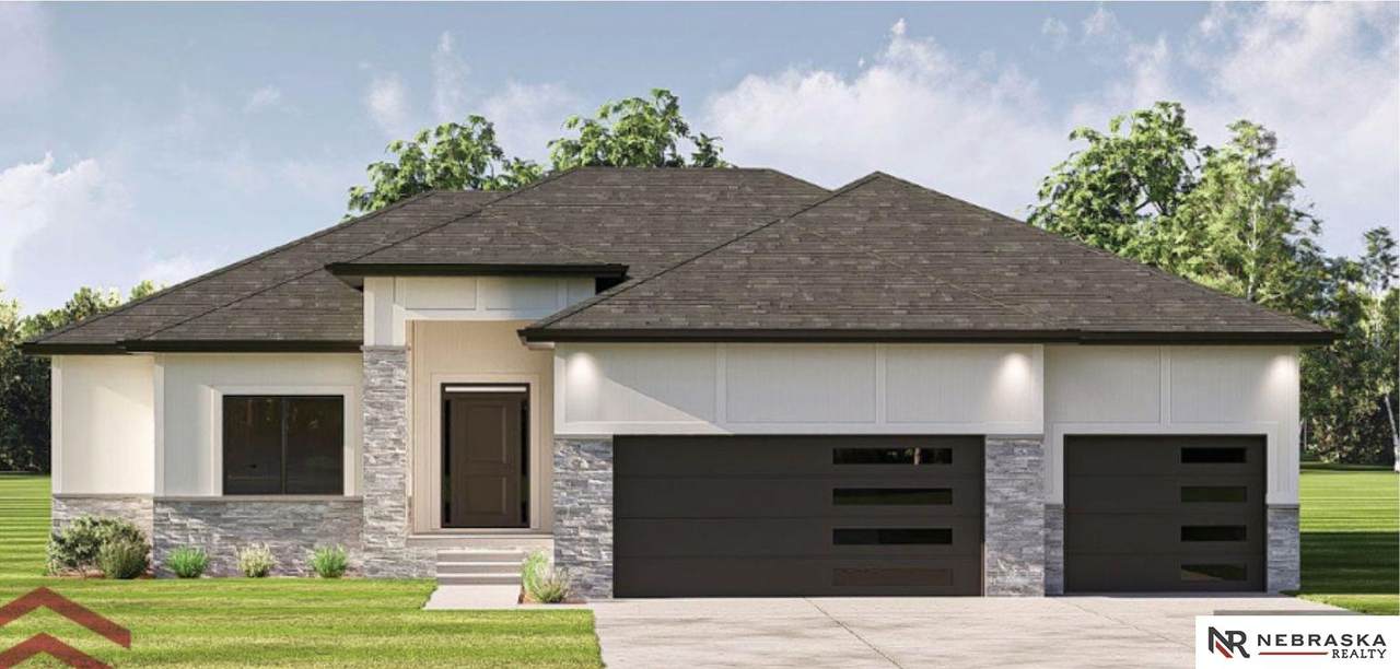 11121 162 Street - Photo 1