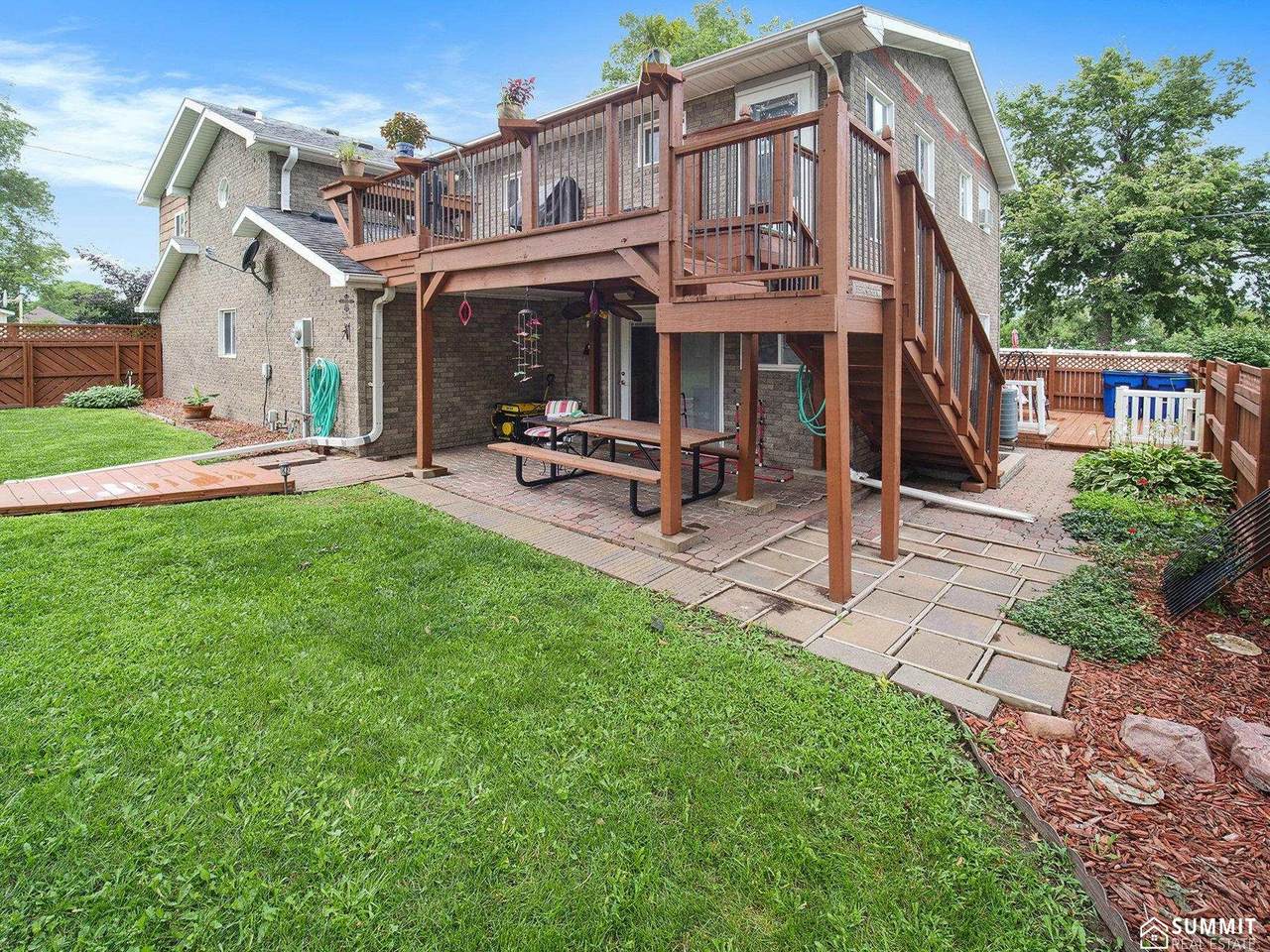 414 Spring Street - Photo 1