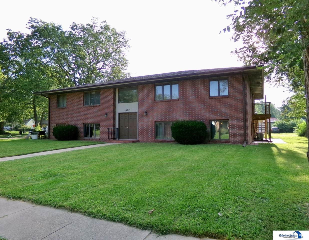 624 8Th Street - Photo 1