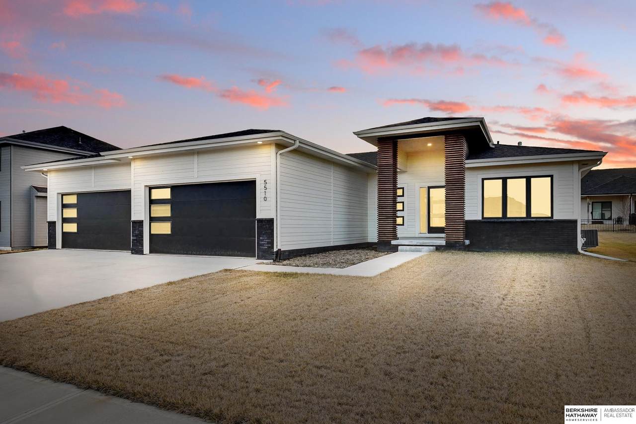 5510 208th Avenue - Photo 1