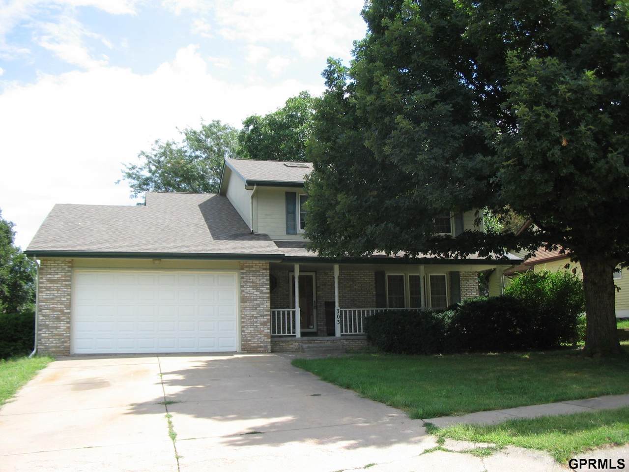303 Pierce Street - Photo 1