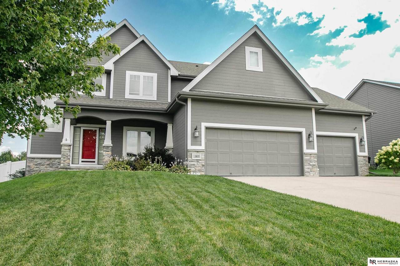 13805 49th Street - Photo 1