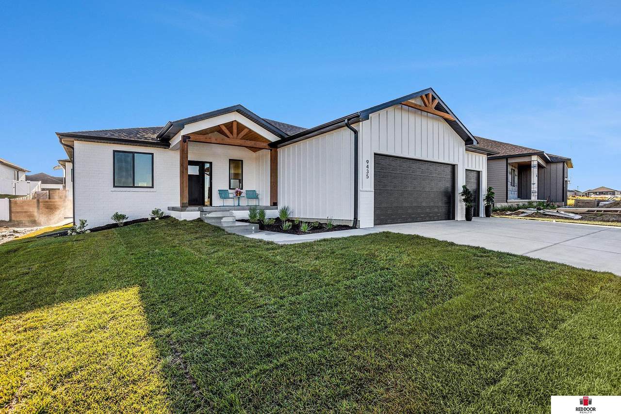 9435 Breashears Street - Photo 1