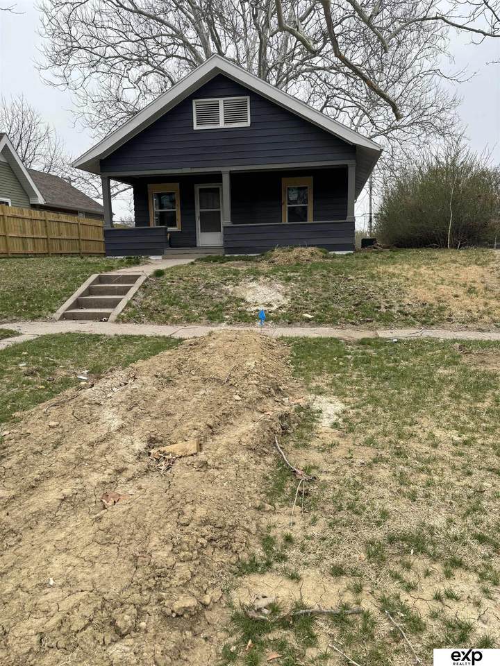 810 3 Avenue - Photo 1