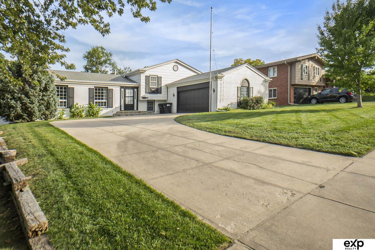 1615 136th Street - Photo 1