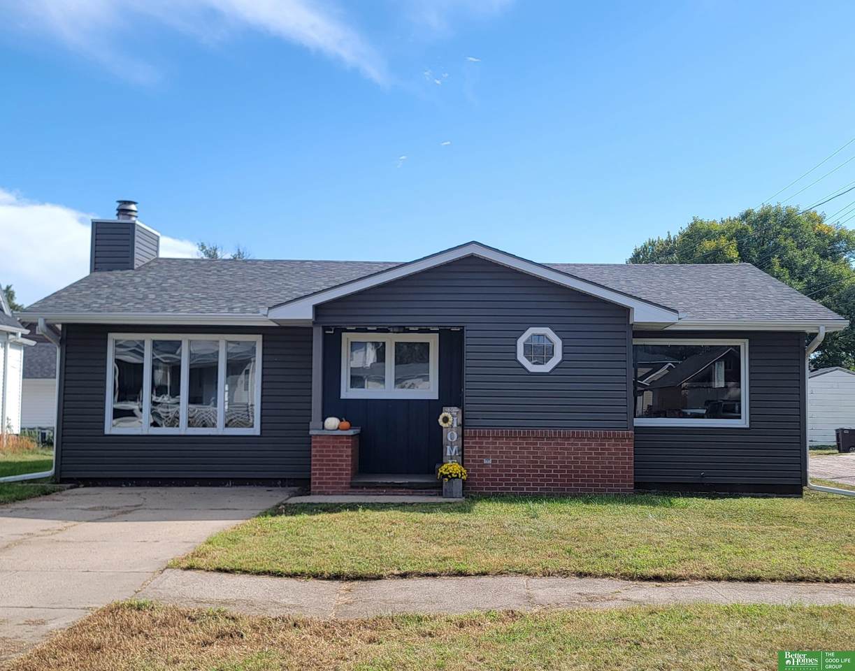 418 5th Street - Photo 1