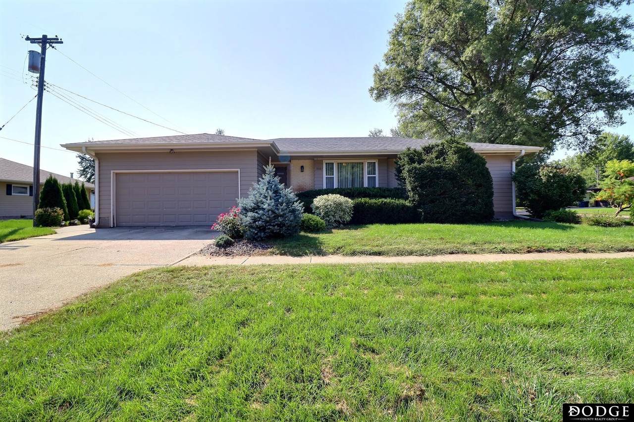 1001 Howard Street - Photo 1