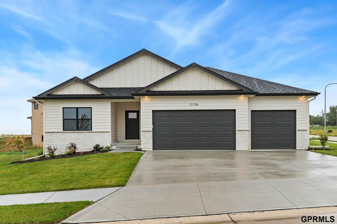 21706 Parkview Drive - Photo 1