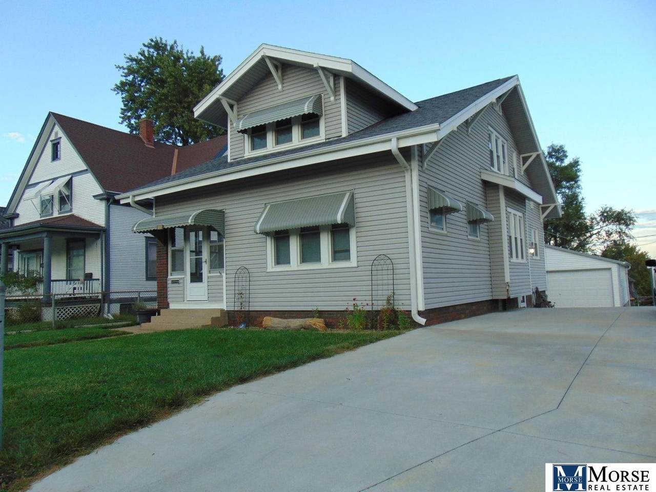 1525 25th Avenue - Photo 1