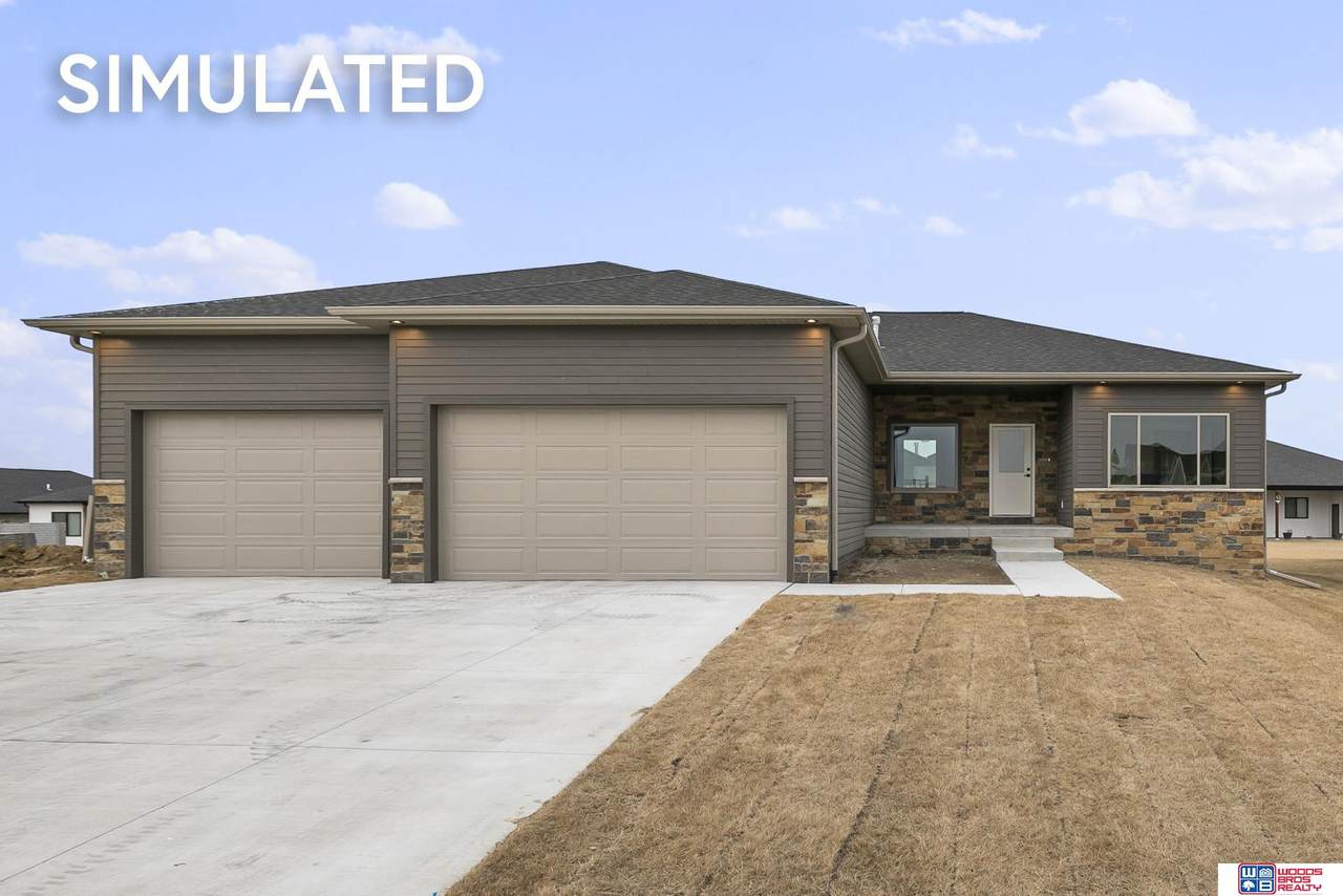 525 106th Street - Photo 1