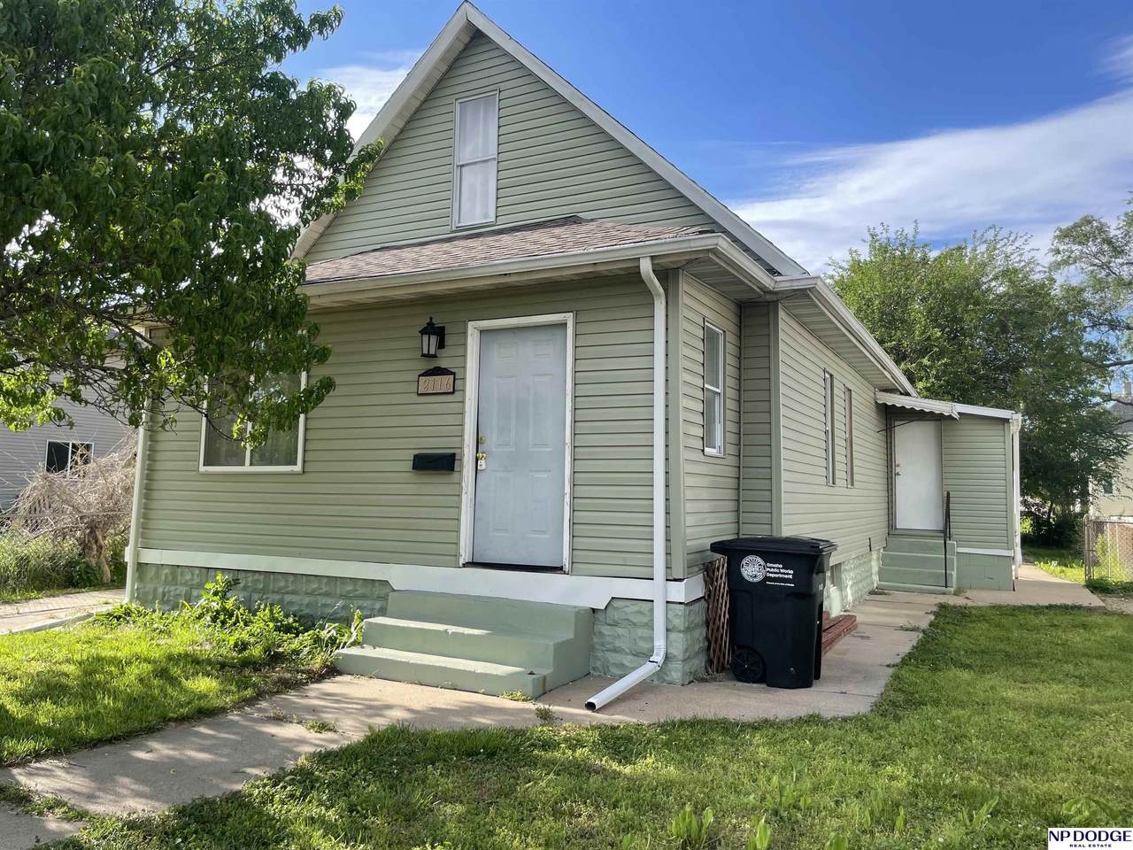 2116 Burdette Street - Photo 1