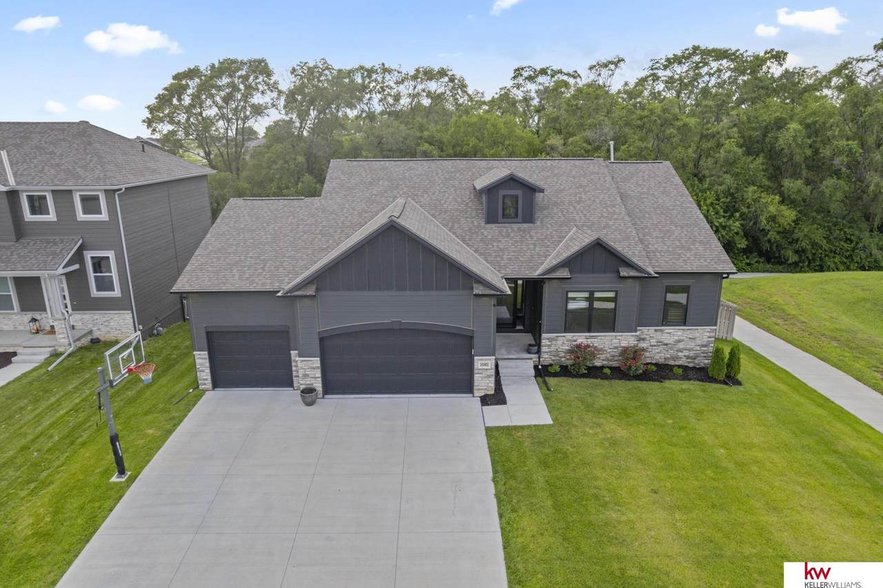 10302 207 Street - Photo 1