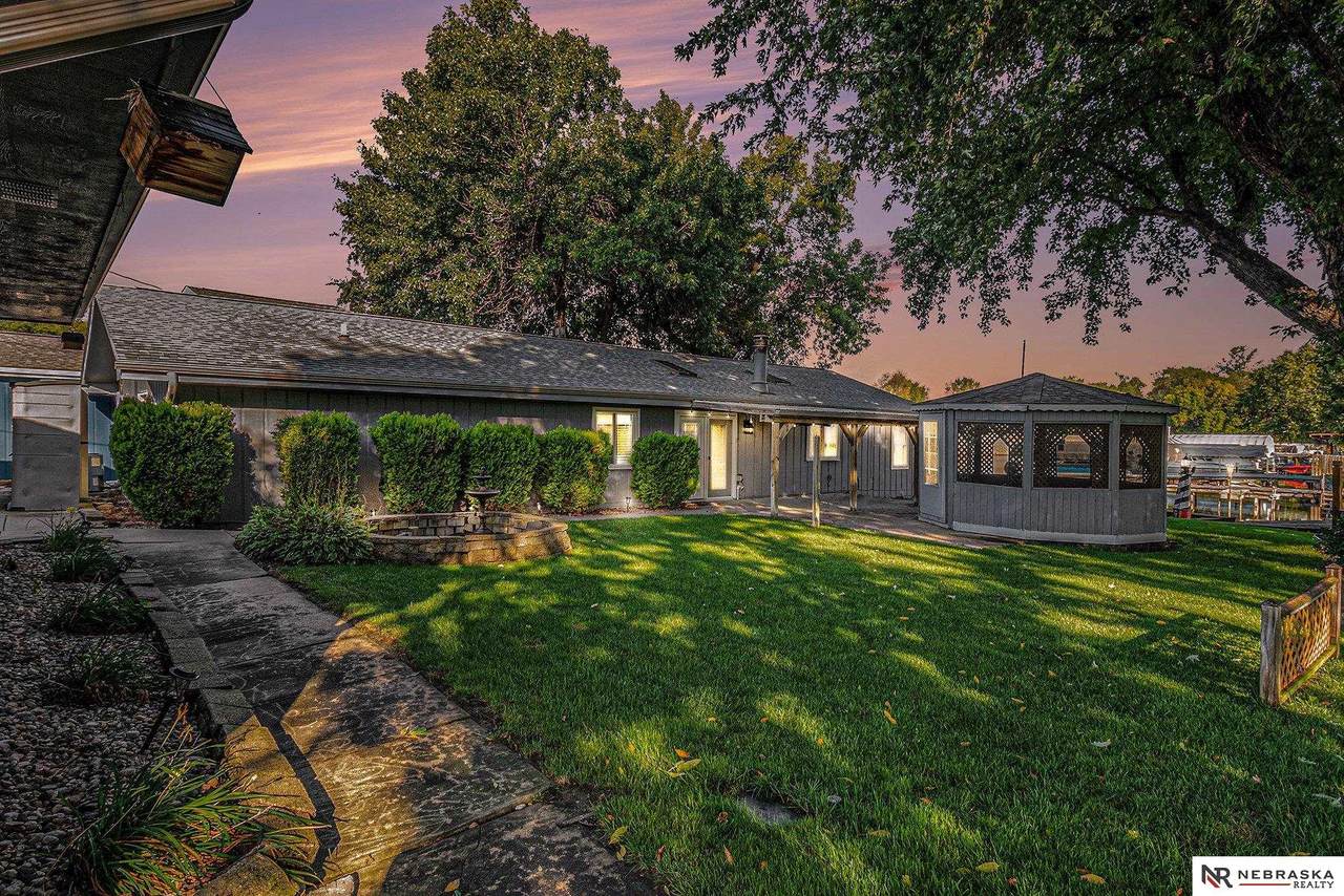 2109 West Shore Drive - Photo 1