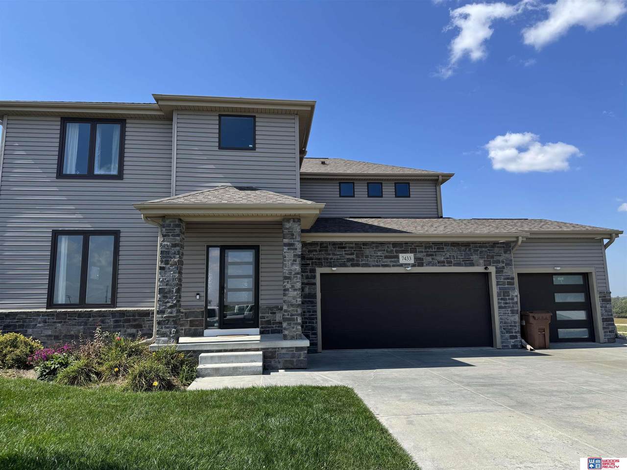 7433 11th Street - Photo 1