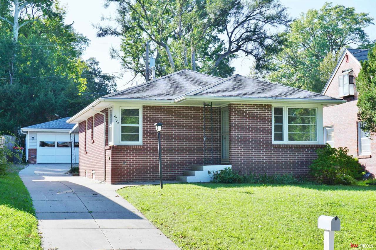 2205 36th Street - Photo 1