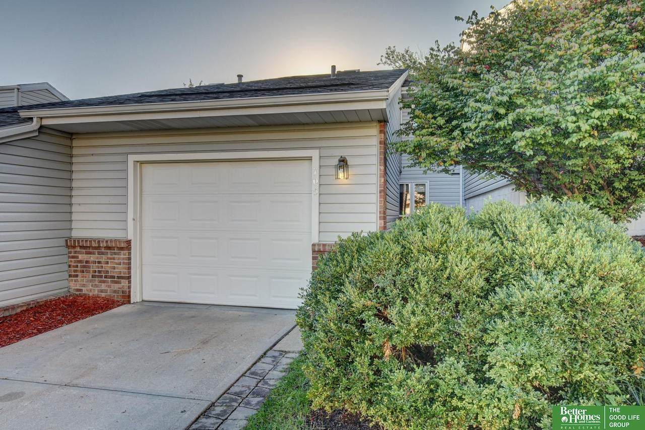 705 129 Plaza - Photo 1