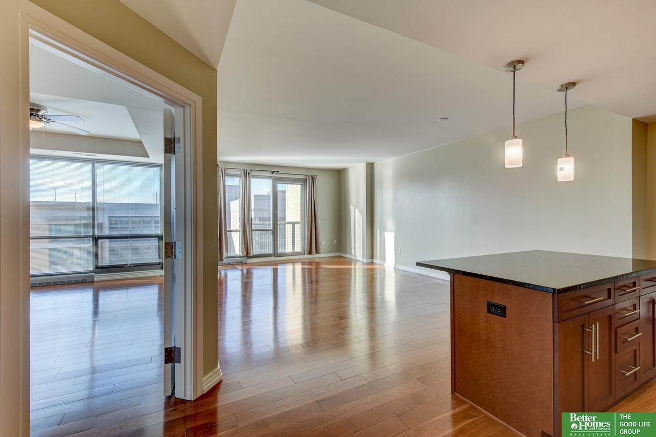 3200 Farnam Court - Photo 1