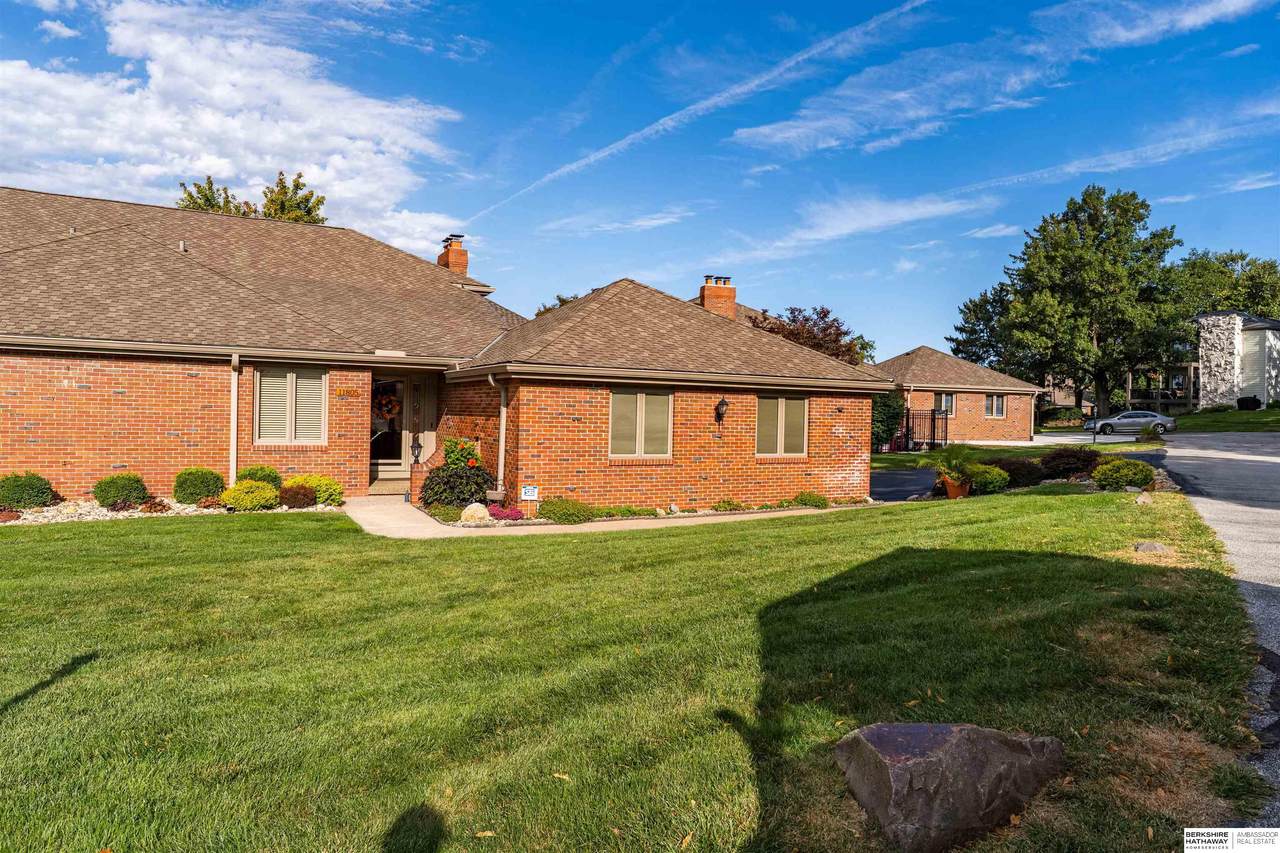 11805 Adams Plaza - Photo 1