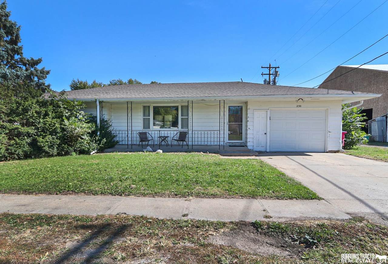 230 8th Street - Photo 1