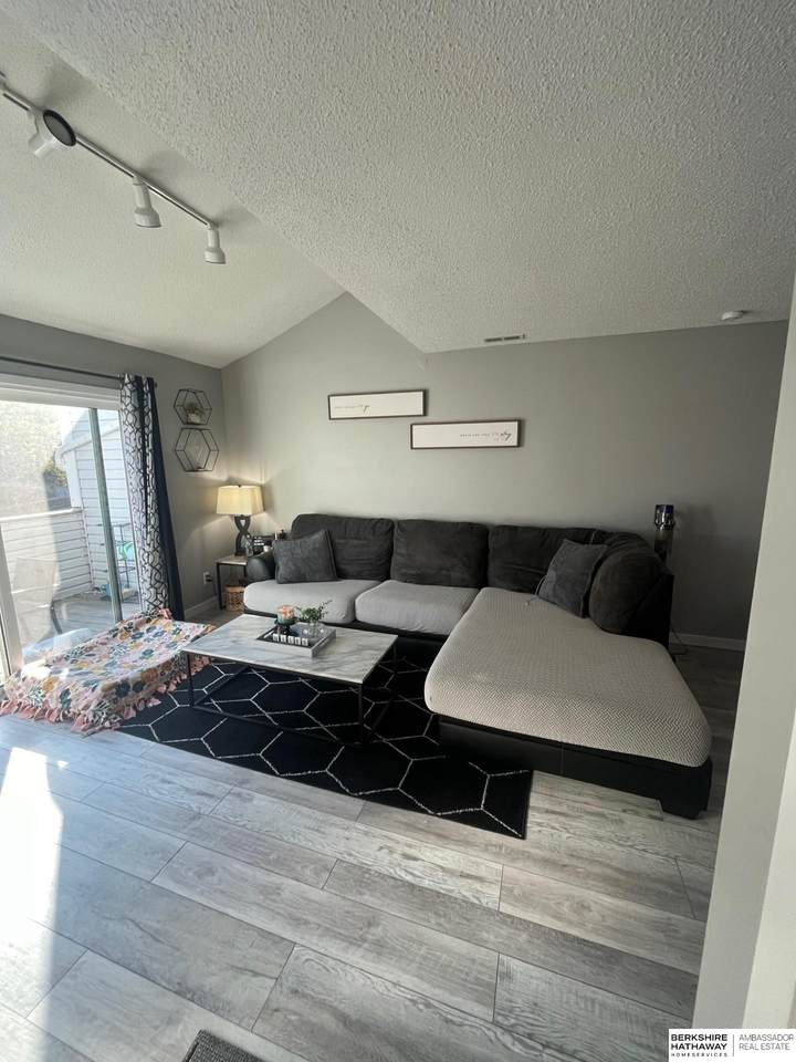 106 37th Street - Photo 1