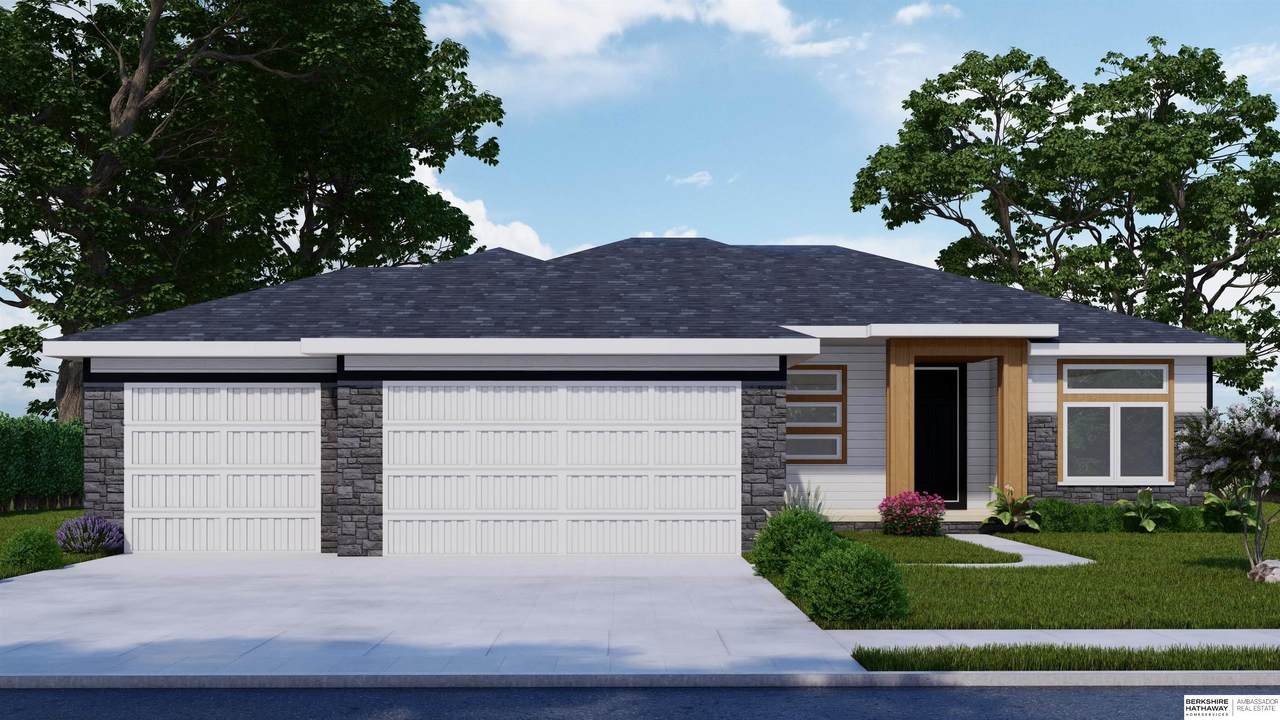 7413 176th Avenue - Photo 1