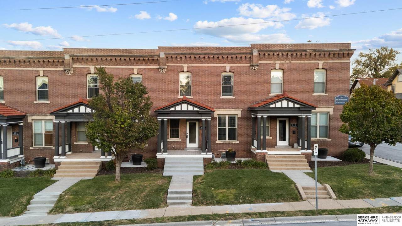 817 33rd Street - Photo 1