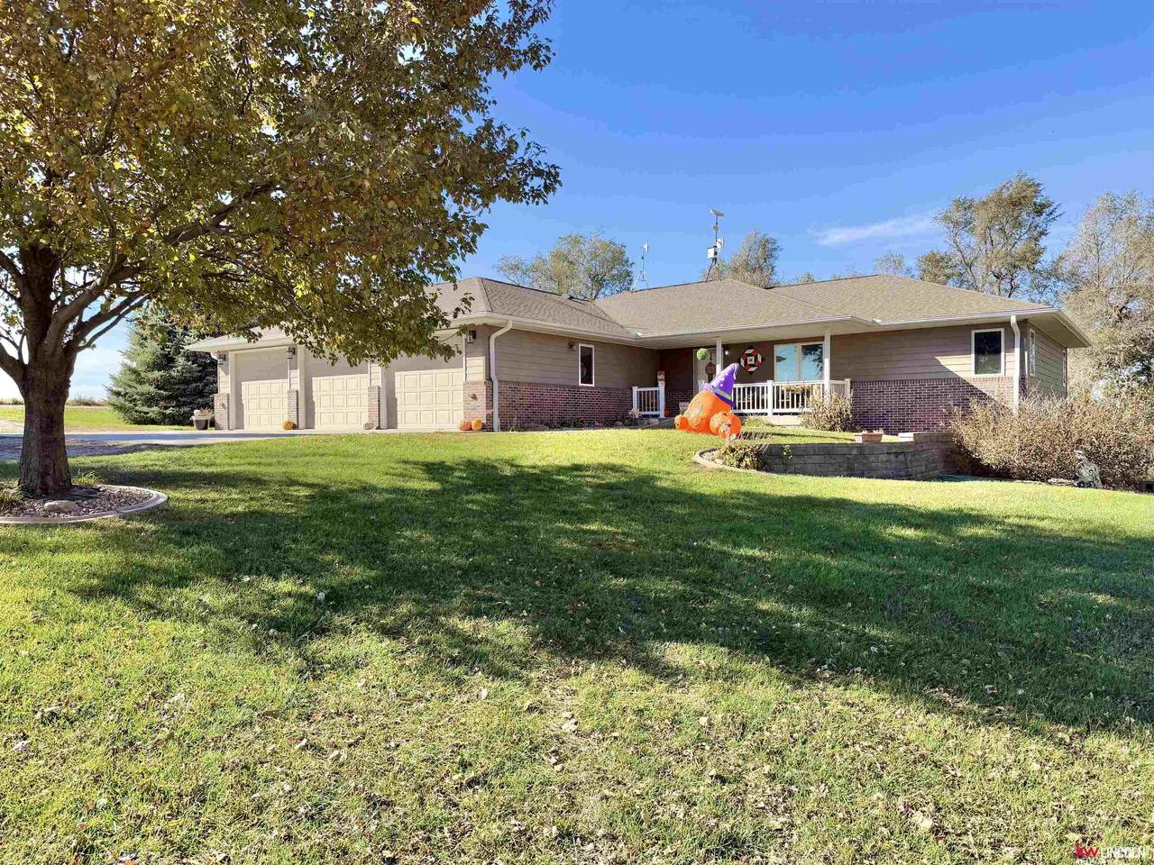 1170 26 Road - Photo 1