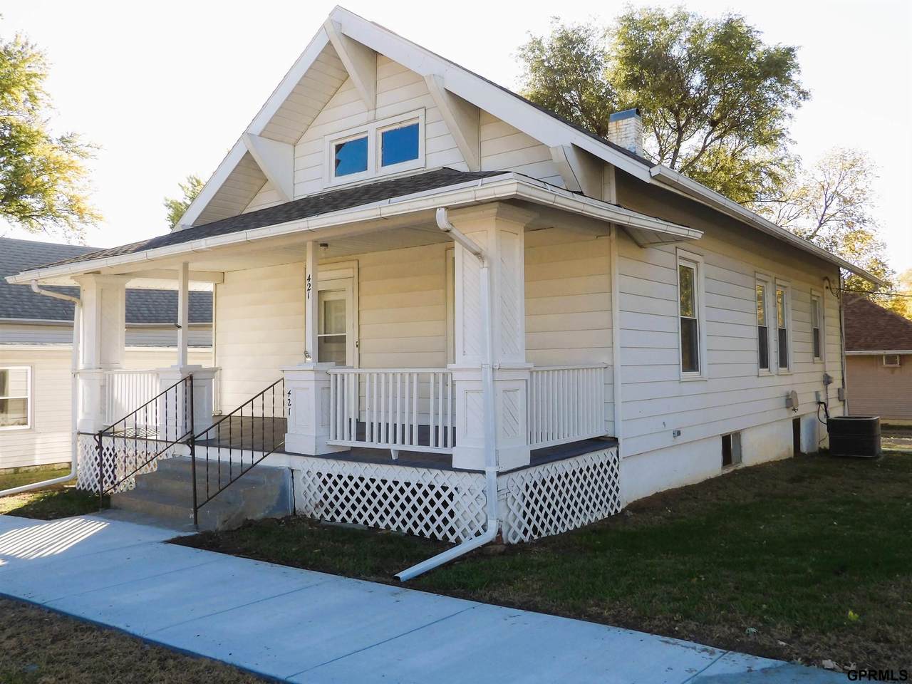 421 1st Corso - Photo 1