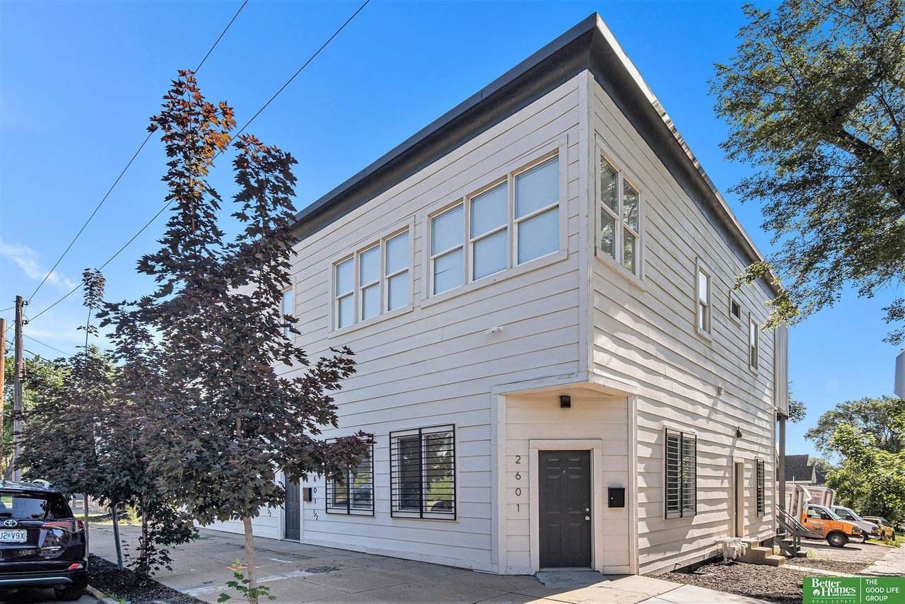 2603 45 Street - Photo 1