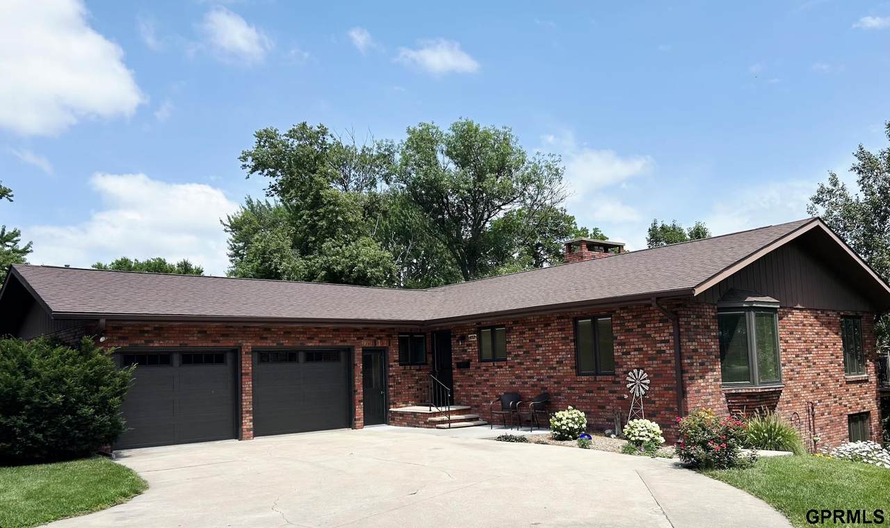 712 Maltby Avenue - Photo 1