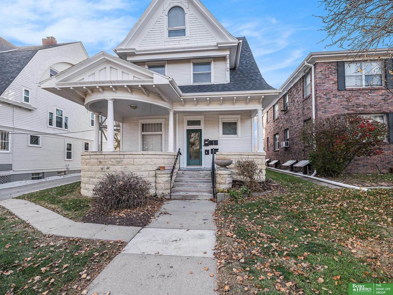 1618 32 Avenue - Photo 1