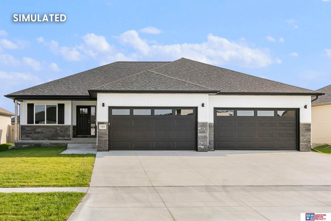 2814 South Creek Road - Photo 1