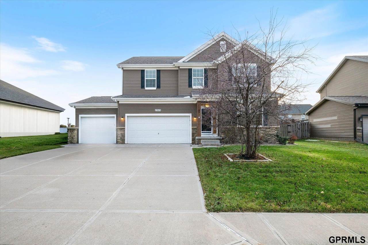 2309 Alexandria Road - Photo 1