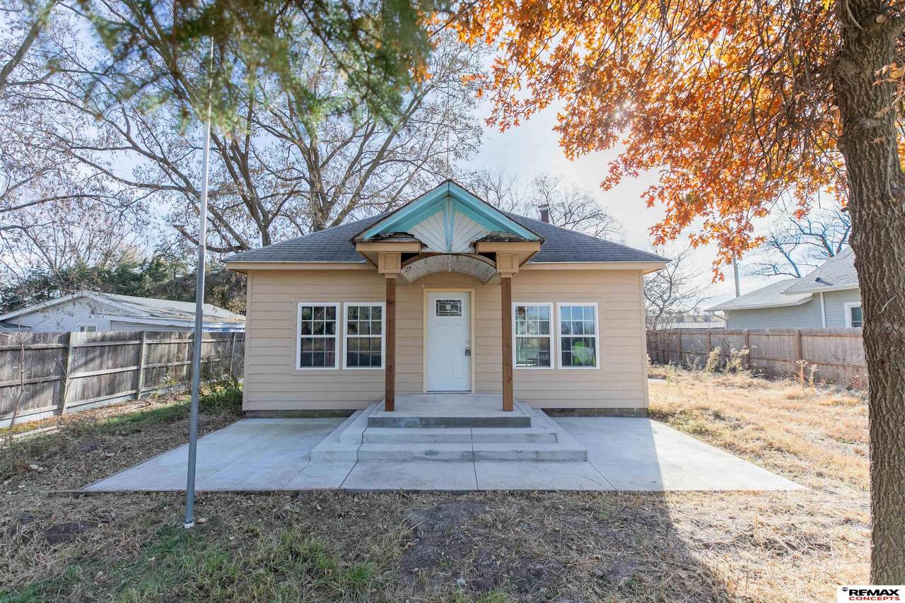 7015 Agnew Road - Photo 1